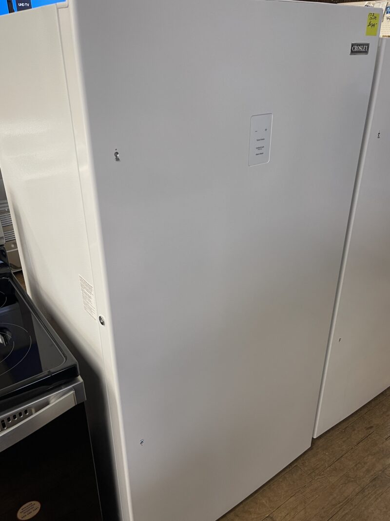 Crosley 17.3 Cu ft Upright Freezer